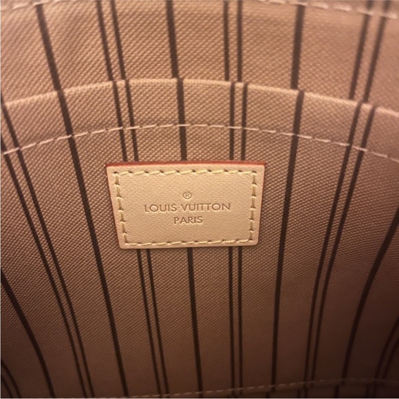 AUTHENTIC Louis Vuitton Neverfull GM Wristlet Monogram/Beige - Picture 2 of 5